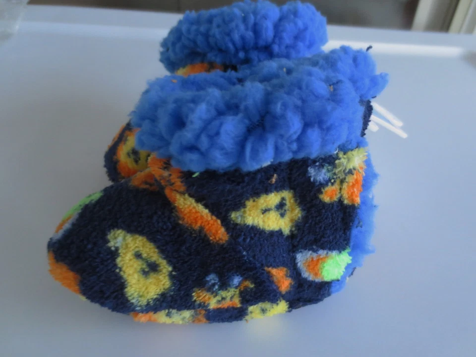 NEW boy *0-6* or *6-12* months SKIDDERS Booties Slippers Gripper Jungle Animals - Image 2 of 3