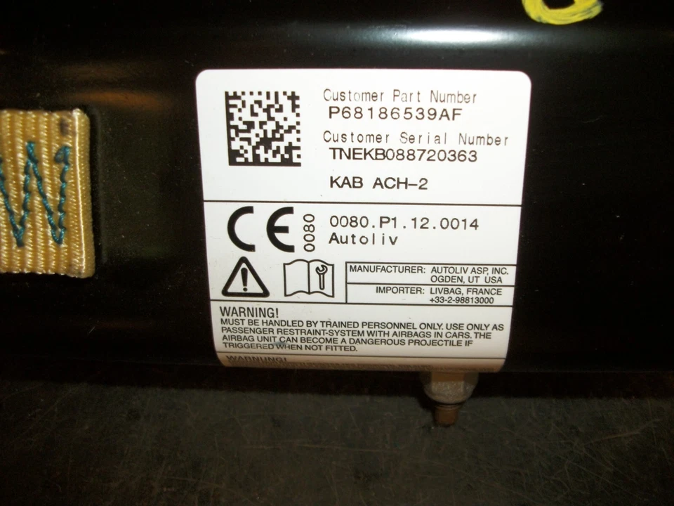 2017 2018 2019 2020 2021 2022 23 CHRYSLER PACIFICA RIGHT KNEE AIRBAG SRS (87) Foto 3 de 4