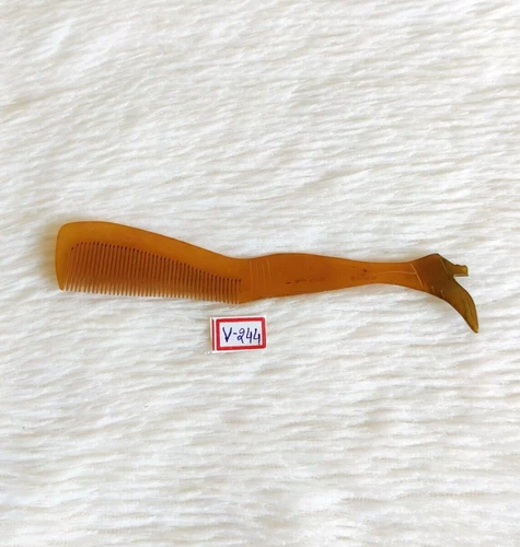 Vintage Plastic Bellies Wearing Leg Shape Hair Comb Vanity Decorative Props V244