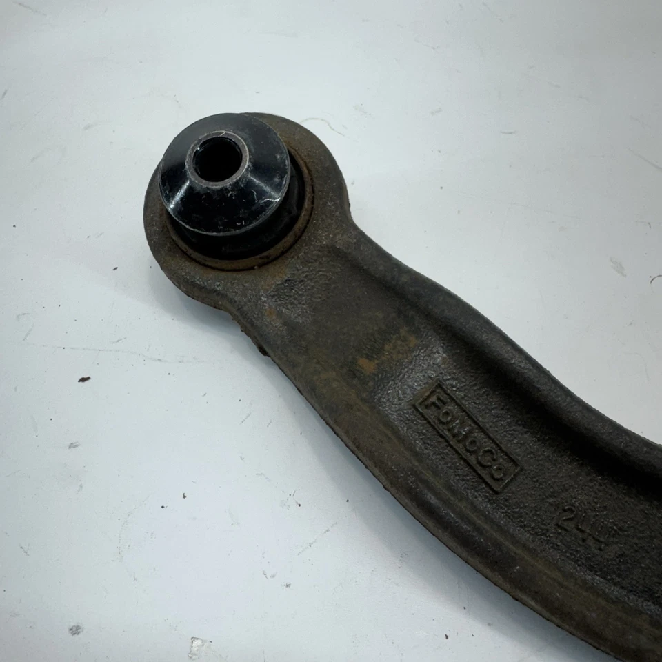 2015 - 2024 FORD EDGE REAR RIGHT SIDE SUSPENSION UPPER ARM CONTROL OEM - Image 4 of 4