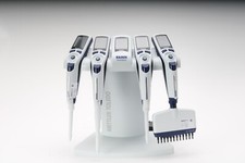 Mettler SCS-B 30312897 Rainin SmartStand With 4x E4 XLS 12-Ch Pipettes  and Tips