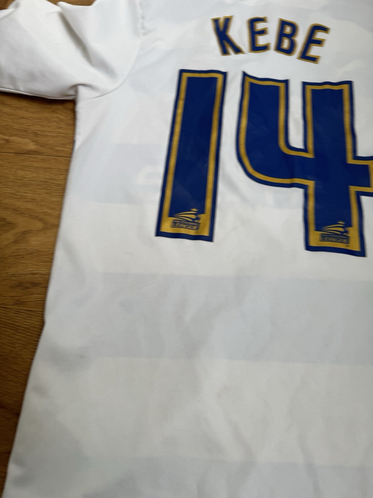 READING ENGLAND 2010 2011HOME FOOTBALL SHIRT JERSEY PUMA Size M  #14 Kebe thumbnail 6