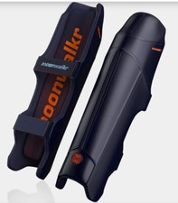 Moonwalkr 2.0 Cricket Leg Guards (2025)