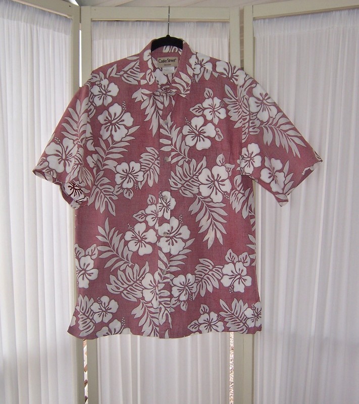 COOKIE STREET HONOLULU REVERSE RED WHITE FLORAL PRINT BUTTON HAWAIIAN SS SHIRT L