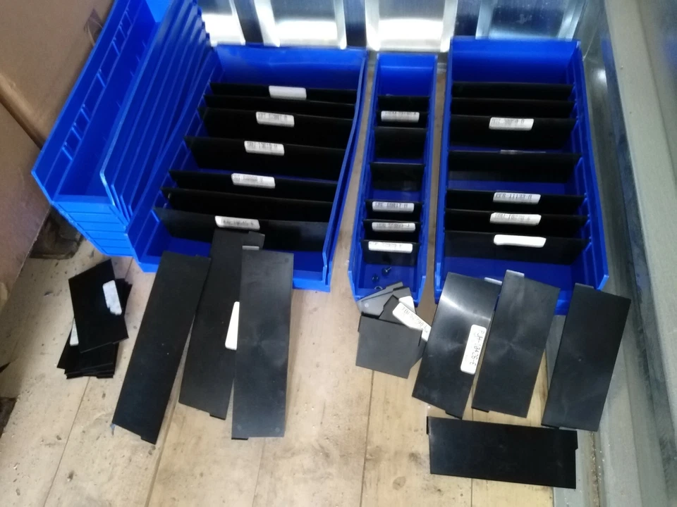 10 Stck Akro Mils Trenner 40-170 schwarz für Lagerkästen Lagerkisten Regalkisten - Image 3 of 4