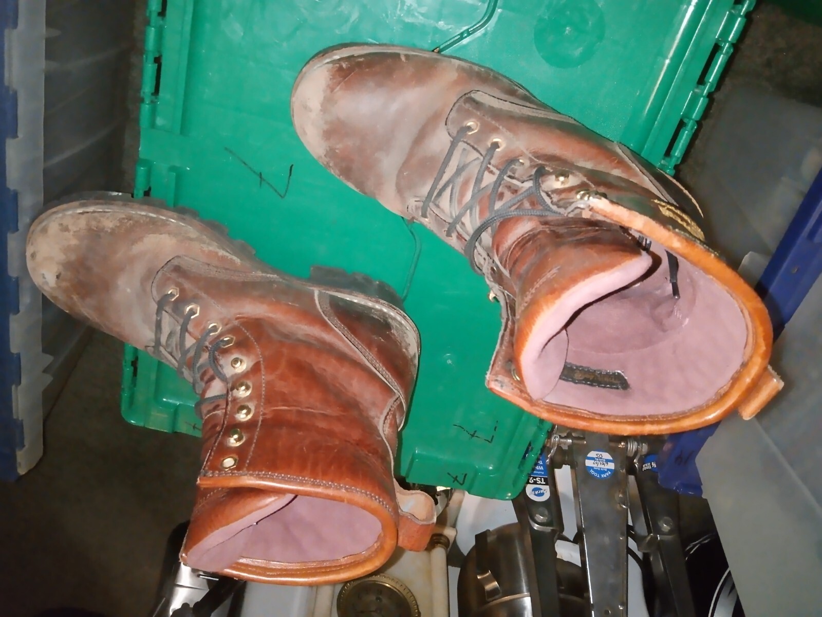 Chippewa Waterproof Brown Leather Logger Boots 73061  Mens Size 9 US  THINSULATE