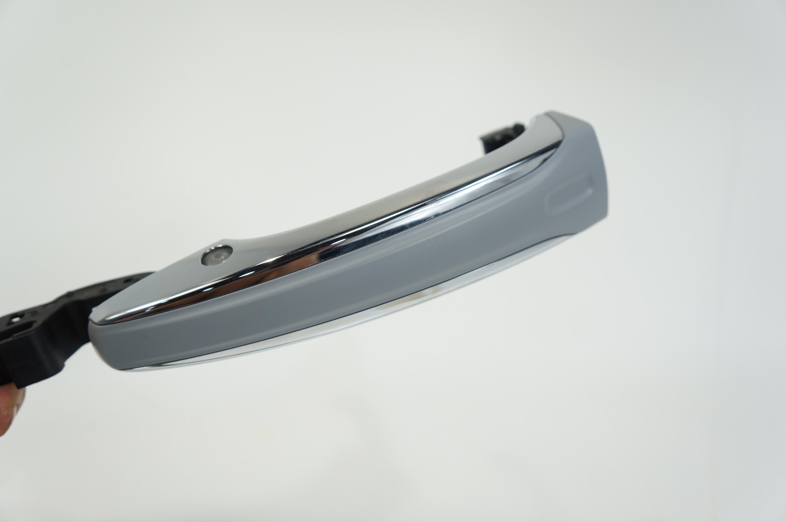 2017-2020 Bentley Bentayga Right Passenger Door Handle Outer 36A837206 exterior
