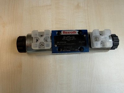 Bosch Rexroth WEGESCHIEBERVENTIL R900561288, 4WE6J62/EG24N9K4, NEU