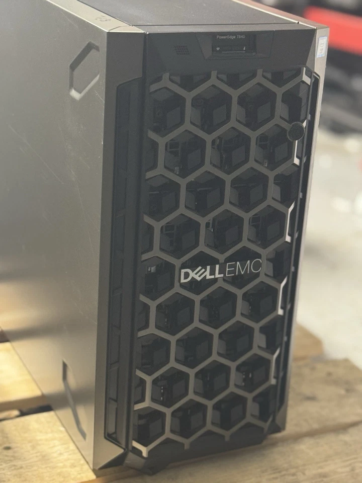 Dell PowerEdge T640 Server 2x Gold 5118-128GB RAM H740P 2x  960GB SSD-Nice - Image 3 of 4