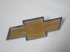 1989 Chevrolet S-10 Blazer Front Grille Emblem 15591449 Oem