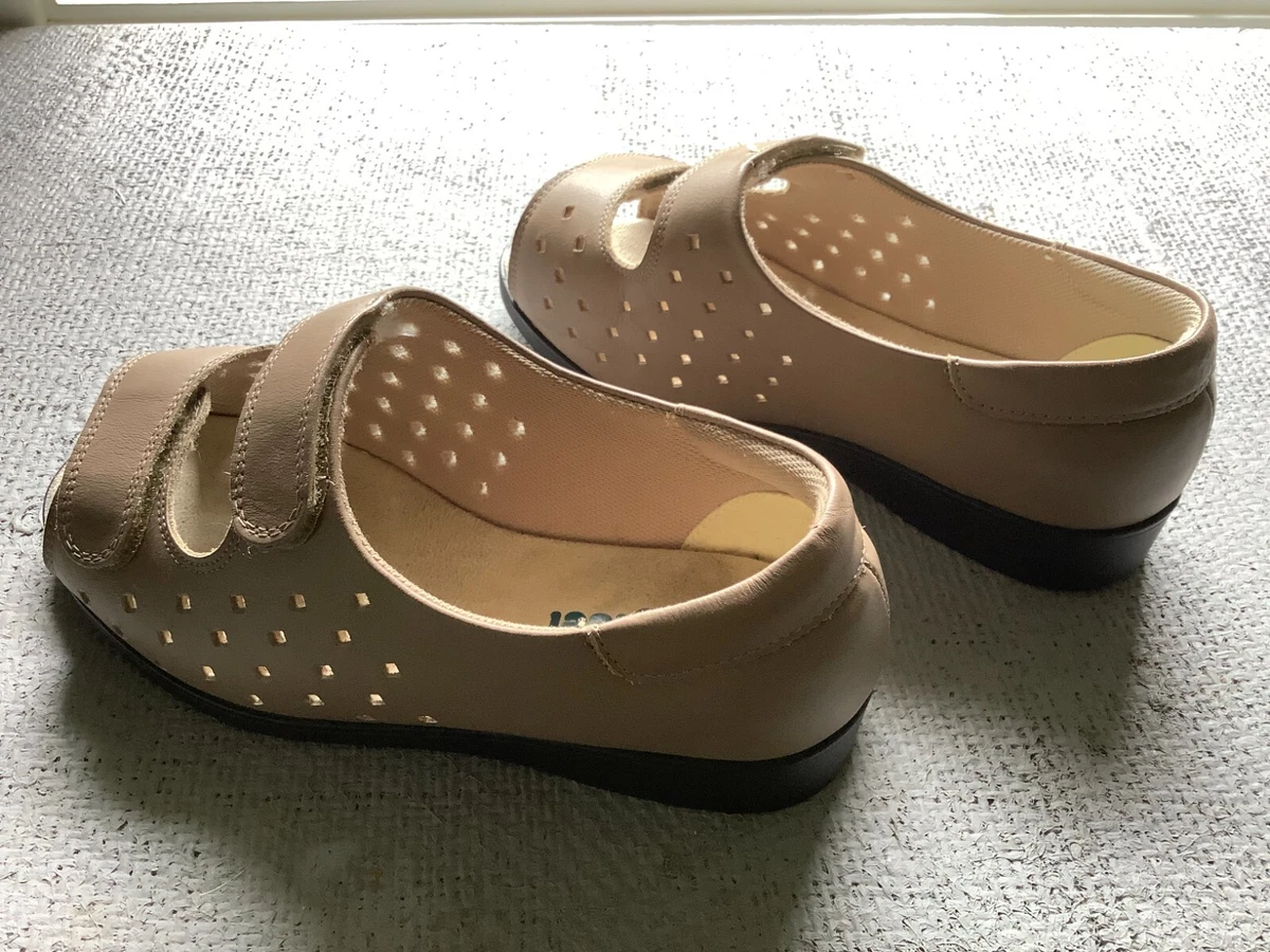 Cosy feet hotsell ladies sandals