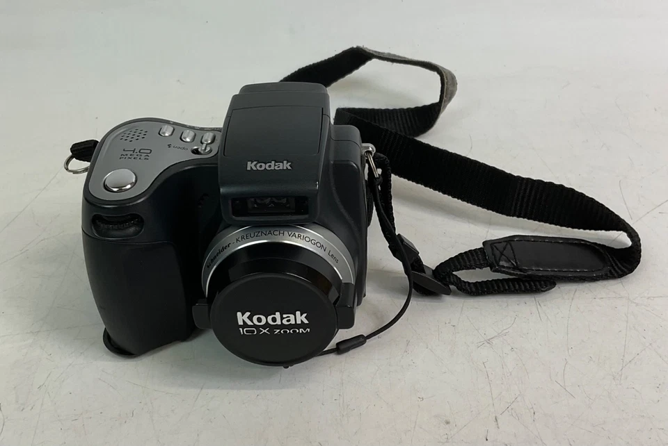 Kodak Easyshare DX6490n 4.0MP Digital Camera in Black. - Image 2 of 4