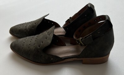 Mi.im Jones Ankle Strap Woman s size 10 Olive Green Stud & Grommet Faux Leather