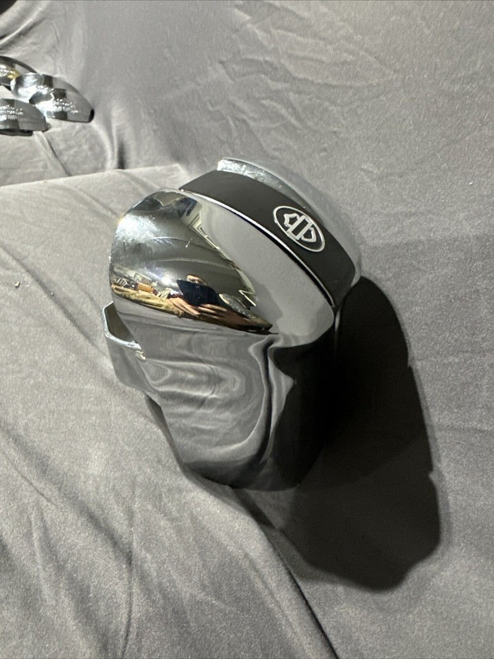 HarleyDavidson OEM Waterfall Style Horn Cover Chrome 61300523A eBay