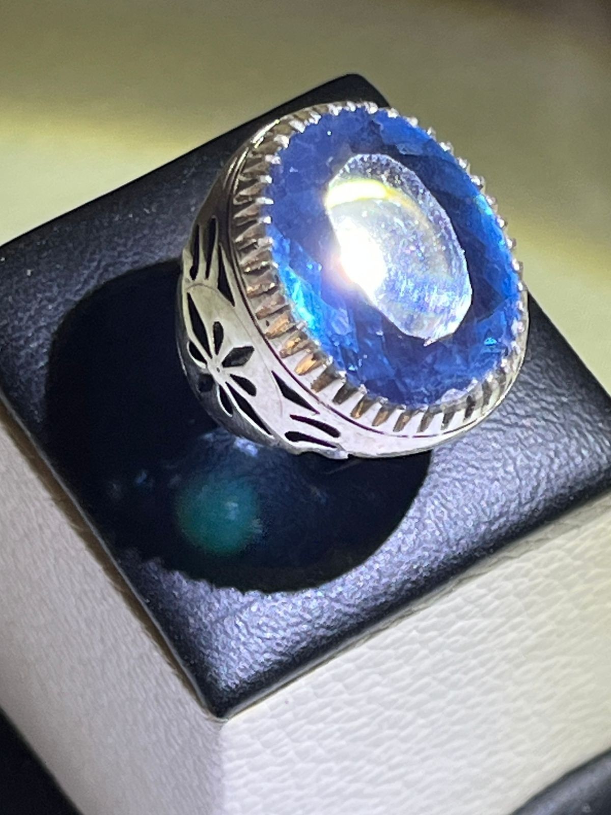 Picture 2 of 22