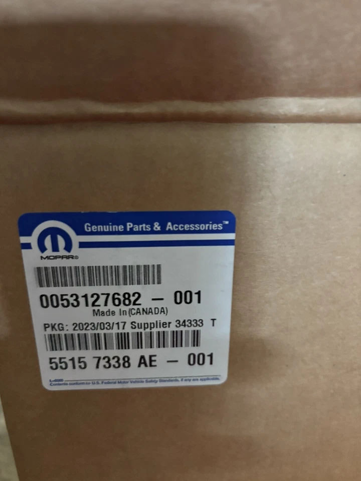 NEW OEM 2008-2012 Mopar Jeep Liberty Passenger Side Halogen Headlight 55157338AE - Image 4 of 4
