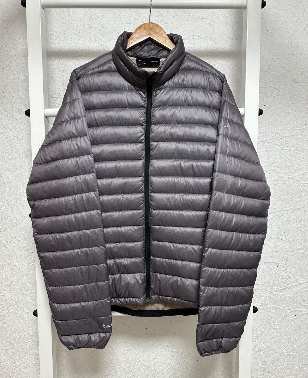 Peak Performance Men’s Down Puffer Jacket Size M - image 6