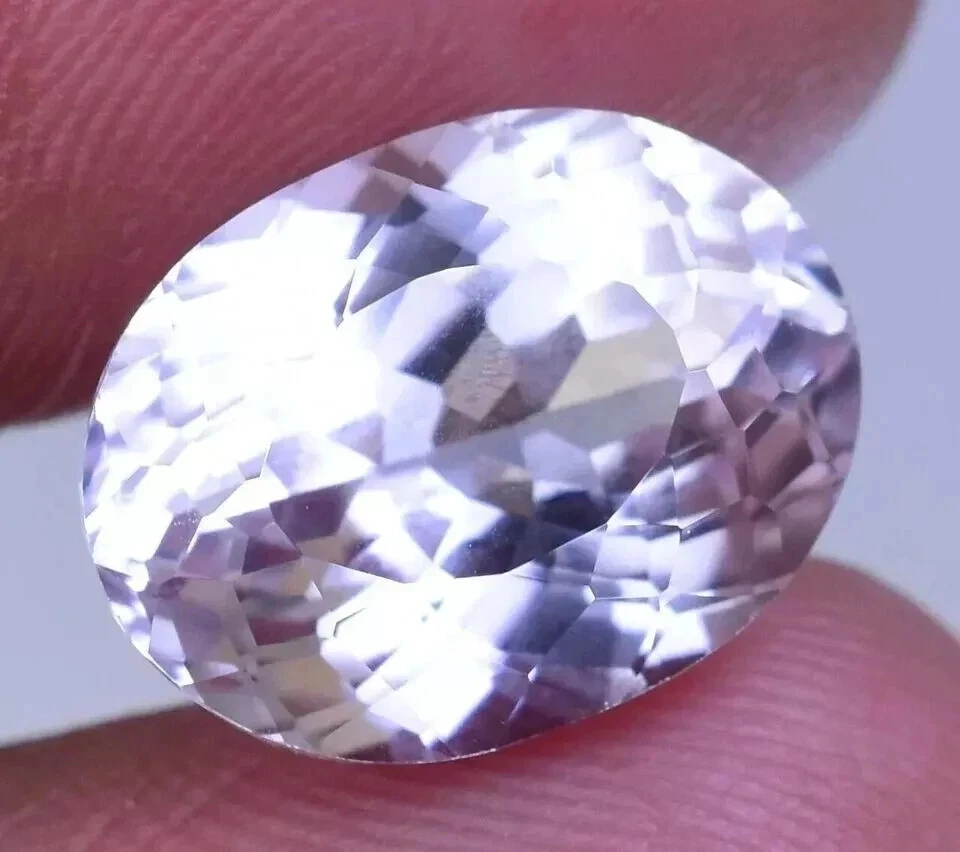 Piedra preciosa certificada de corte ovalado de zafiro blanco natural de 70 quilates con envío gratuito Foto 2 de 4