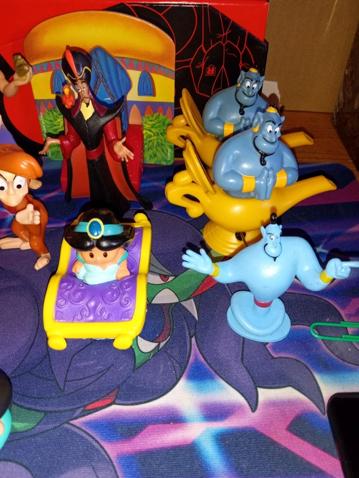 Disney Aladdin Blu-ray + Lote Figuras Genio, Aladdin, Jasmine, Jafar Foto 4 de 4