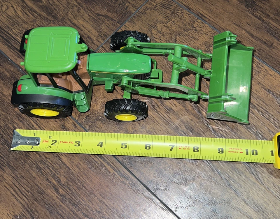 JOHM DEERE ERTL TRACTOR 8" x 11" W/removable FRONT LOADER 8" x 16" - Image 2 of 4