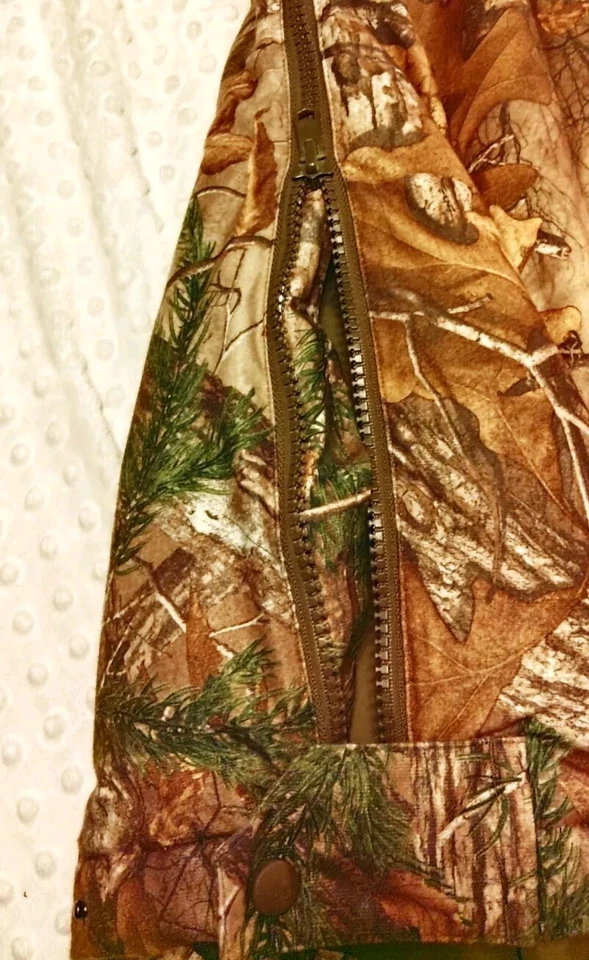 Cabela’s Realtree Xtra Camo Clothing Men’s Insulated Bib Overalls 2XL - Image 2 of 4
