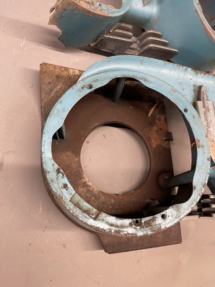 Oldsmobile 98 1960 carcasas de faros extensiones de rejilla noventa ochenta y ocho molduras Foto 4 de 4