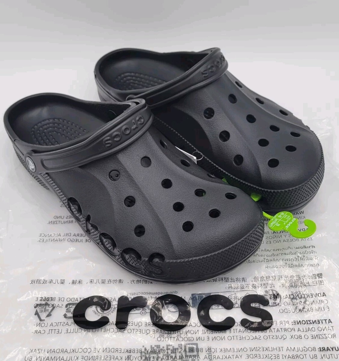 Crocs Baya Clogs Size 10 Men display picture 3