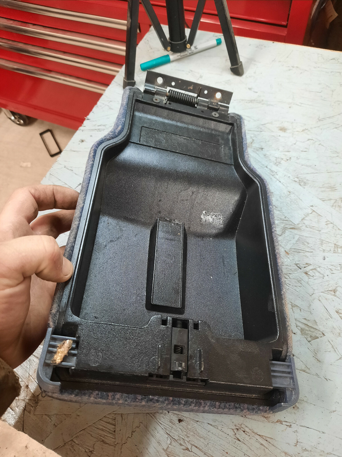 20002005 Buick Lesabre Center Console Arm Rest Lid 12"12.5" OEM eBay