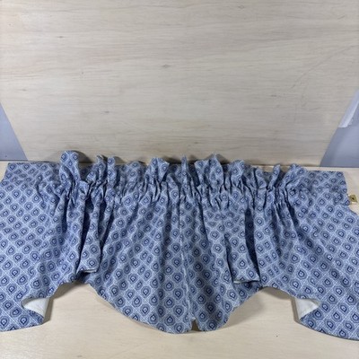 Longaberger Provincial Paisley Valences-1 Pair