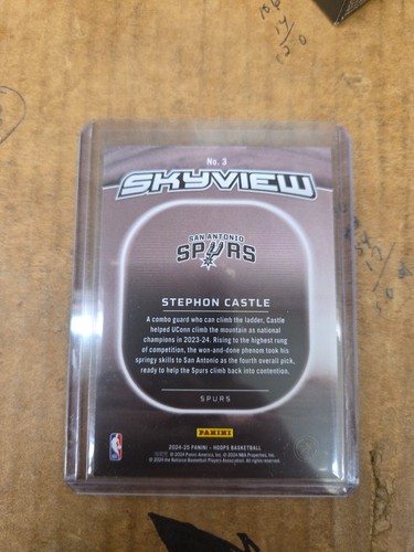 NBA Hoops 2024-2025 Rookie Of The Year Stephon Castle RC Skyview Insert Holo - Picture 3 of 3
