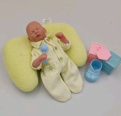 Soft REBORN 6'' VINYL Head &  LIMBS Cloth BODY 3 Outfits & PILLOW