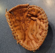 Luguery Youth First Base Mitt