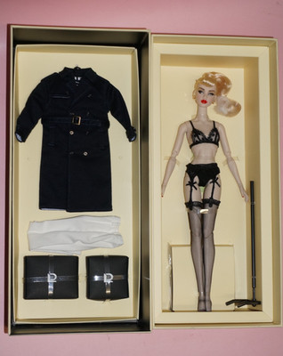 Defa Lucy Paris series 2 Model No. 3.5 blonde Asian Exclusive Gift set doll nrfb
