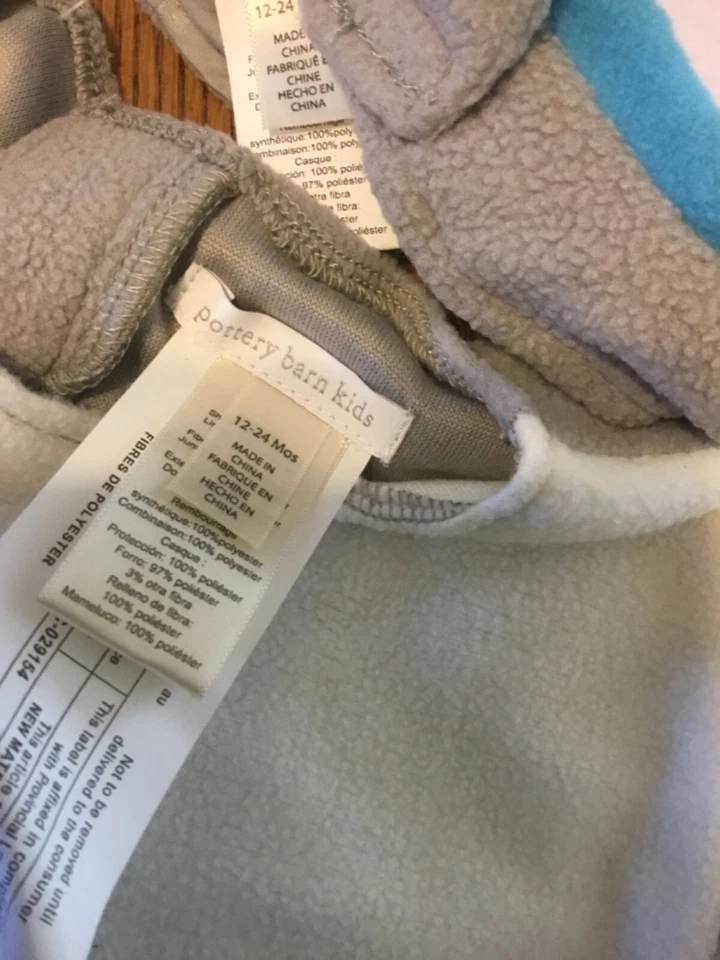 Disfraz de Halloween Pottery Barn para niños pequeños bebés tiburón 12-24 meses nuevo con etiquetas Foto 3 de 4