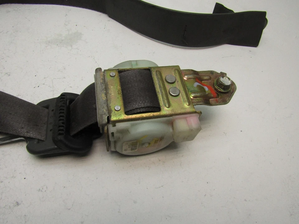 Cinturón de seguridad RODEO 1998 2002 ISUZU 2,2 L lado del conductor izquierdo asiento delantero OEM Foto 4 de 4