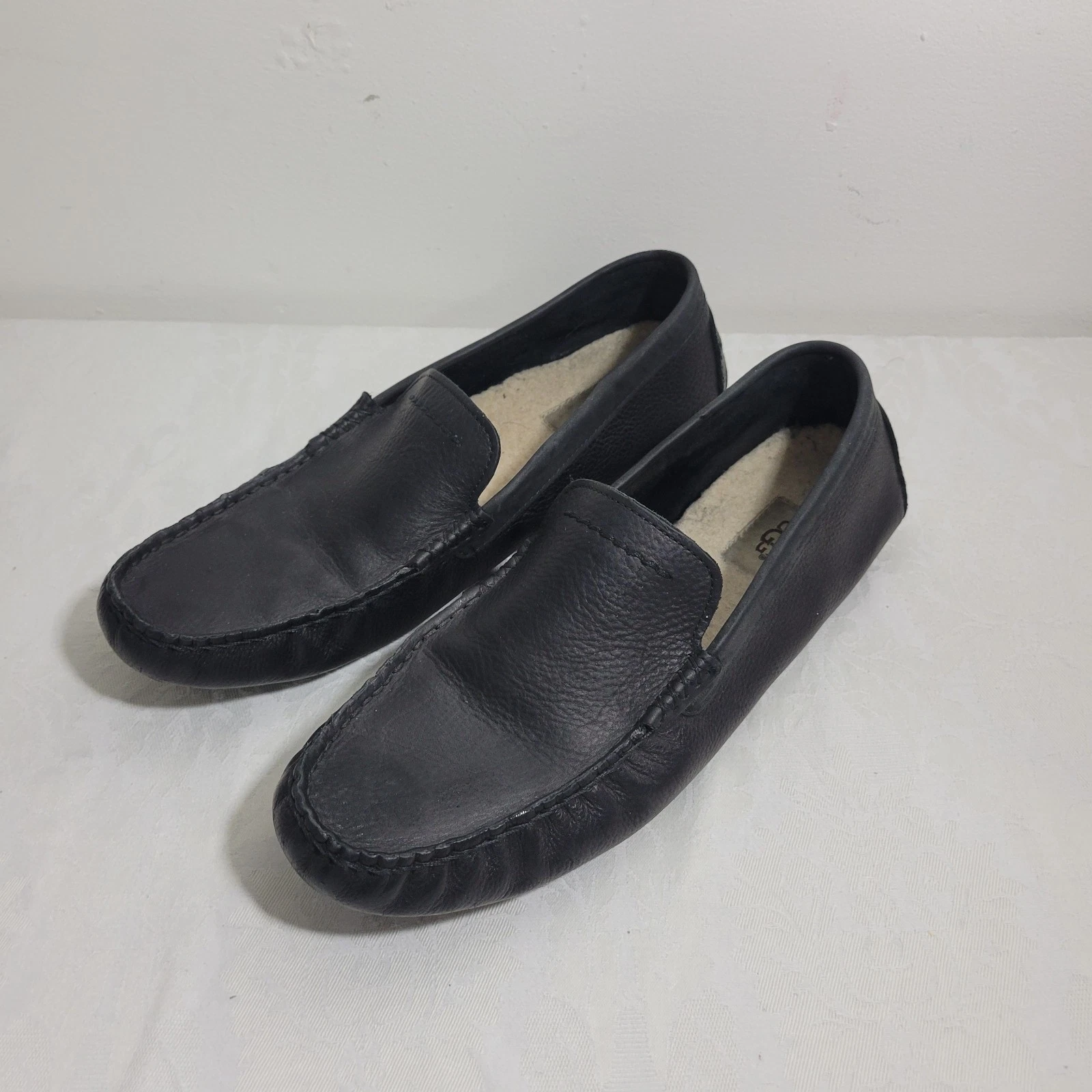 UGG Henrick Uomo 11 Mocassino da Guida Scarpe Slip On 1010137 Nero