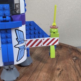 LEGO Toy Story Buzz's Star Command Spaceship 7593 100% Complete No Minifigures