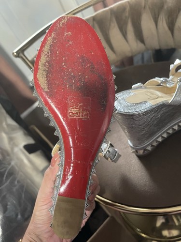 Neu im Karton Christian Louboutin Pyraclou Glitzer Espadrille Keilabsatz Sandale Silber 40EU /10 - Bild 8 von 11