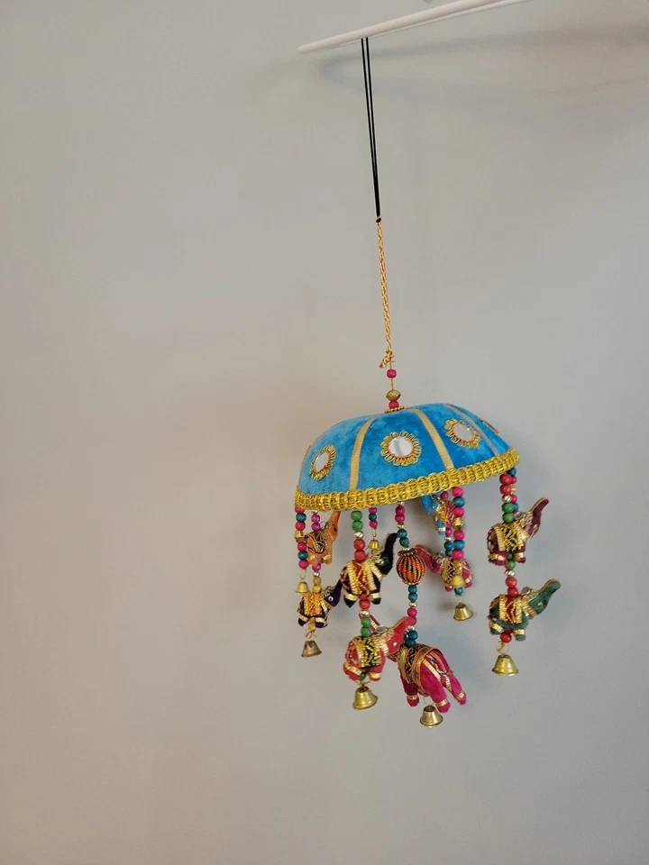 Hecho a mano estilo indio buena suerte elefante paraguas móvil colgante de pared decoración boho Foto 2 de 4