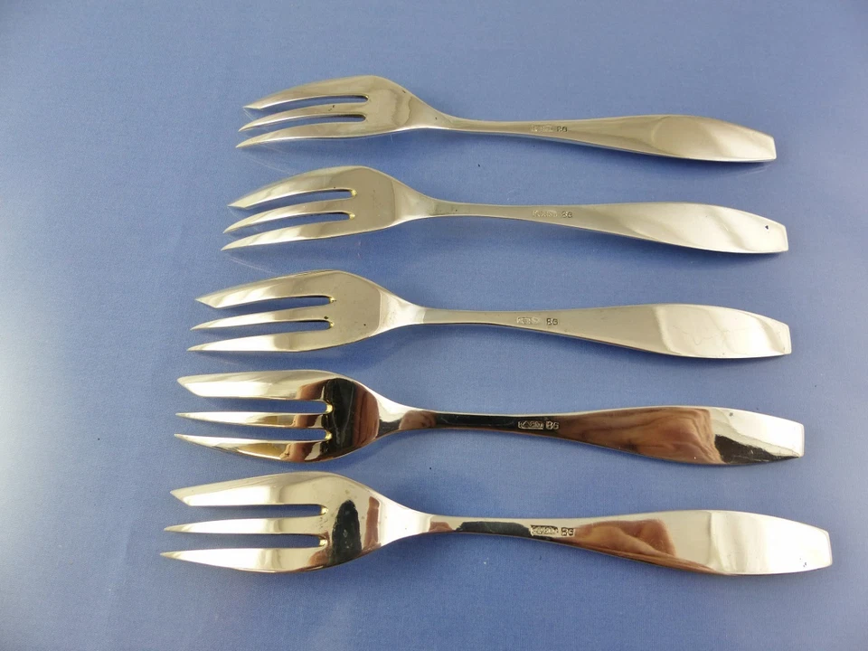 unknown PLAIN PASTRY or PIE FORK SET OF 5 .800 BY BG GERMANY - Image 4 of 4