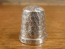 A nice Antique Henry Griffith Thimble Hallmarked silver Birmingham 1902 #2