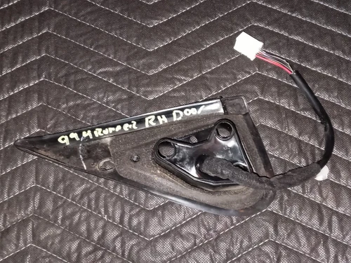 1999 Toyota 4Runner RH Front Door Side View Mirror WIRING HARNESS and GASKET OEM