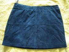 LOT de 2 vêtements femme jupes Cuir véritable daim 42 avec étiquette NEUF