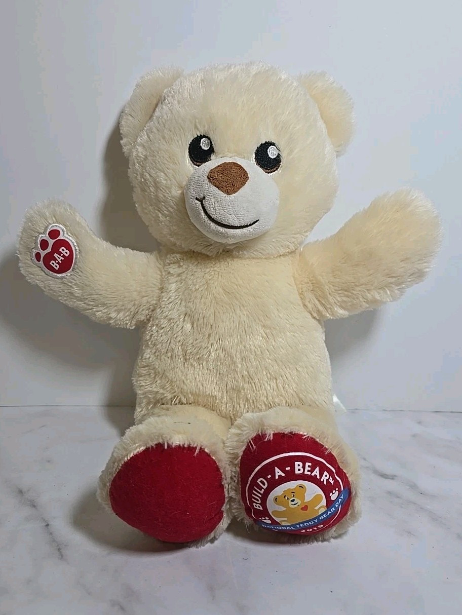 Build-A-Bear National Teddy Bear Day 2019 Cream Bear Limited Edition 15 in Plush