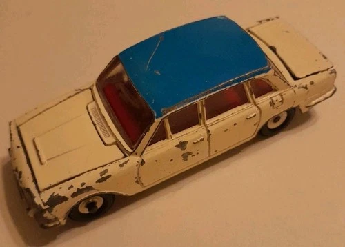 Vintage Dinky Toys Diecast Triumph 2000 Car No.135 1960's