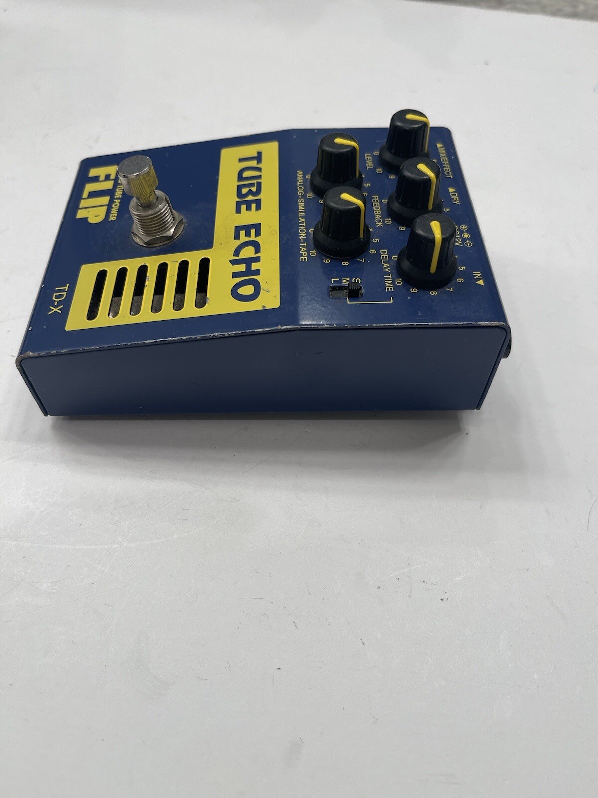 Guyatone TDX Tube Echo Delay FLIP Hybrid Tube Power Guitar Effect