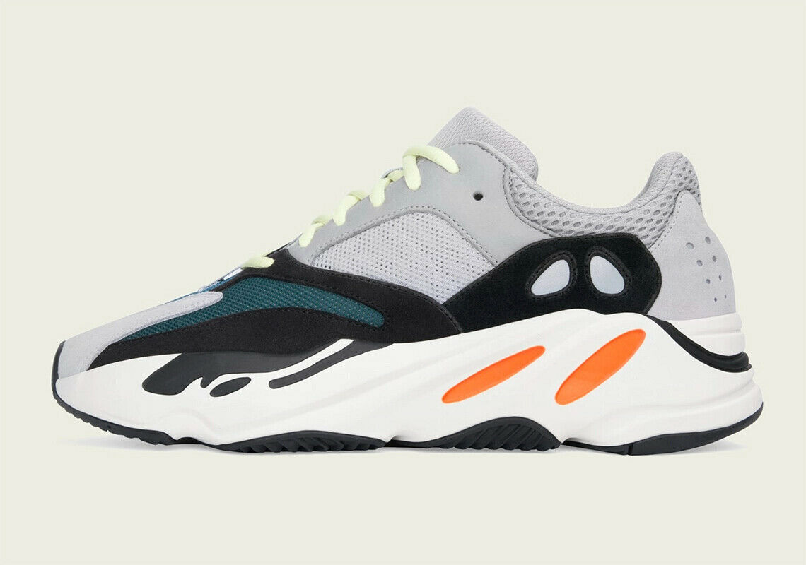 yeezy wave runner 700 size 8