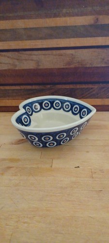 Polish Pottery 6" Heart Shaped Peacock Dish Bowl Boleslawiec - Picture 8 of 11