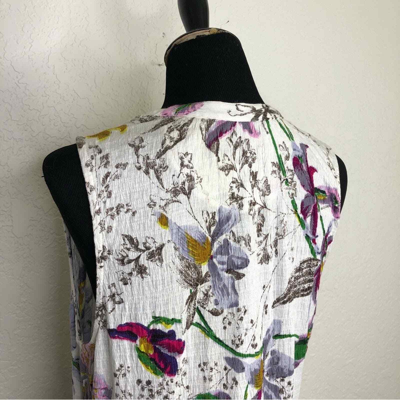 Anthropologie white purple floral sleeveless butt… - image 12