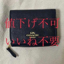  No need for likes COACH tri-fold wallet